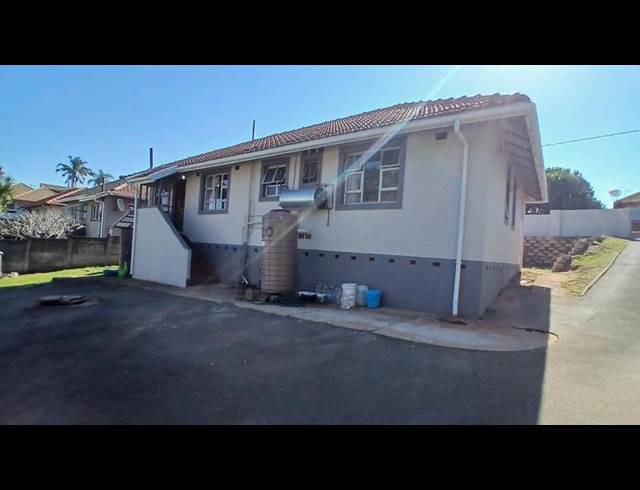 4 BEDROOM HOUSE FOR SALE IN WOODLANDS
